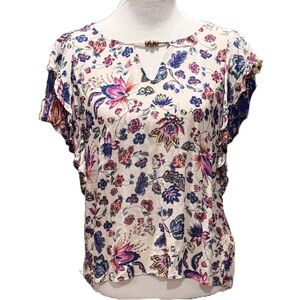 Democracy Floral Top peek-a-boo with wood bead detailing. Size XS